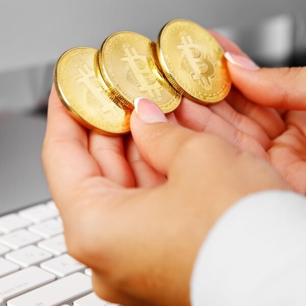 10 Pcs Bitcoin Coins, 24K Gold Plated, 3mm BTC Cryptocurrency Collectibles with Protective Case, Blockchain Decor for Home and Office - Image 9